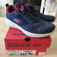 ราคา รองเท้า Skechers Gorun600 มือสองของแท้ ผู้หญิงsize 38 ยาว 24.5Cm ยังใหม่มากใส่ไม่ถึง5ครั้ง (6416232546)