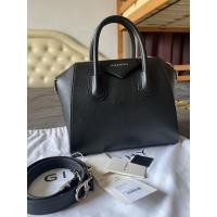 ราคา Givenchy Antigona Small size use like new (21106097930)