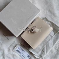 ราคา Original Charles and Keith Lumen Belted Wallet / Original Preloved Charles & Keith Wallet / CK Wallet / Folding Wallet (40958295946)