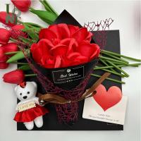 ราคา UoneHome พร้อมส่งH056 กล่องของขวัญ ช่อกุหลาบ7ดอกตุ๊กตาหมี พร้อมถุงสีดำ แถมการ์ด ของขวัญวาเลนไทน์ ให้เพื่อน ให้แฟน (17022487415)