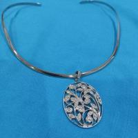 ราคา สร้อยคอทองคำขาวพร้อมจี้เพรช สไตล์ล้านนา (6369288652)