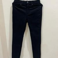 ราคา กางเกงยีนส์สกินนี่ Uniqlo (28937559075)