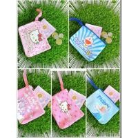 ราคา กระเป๋าใส่เหรียญ ลายการ์ตูน ซิปบน ใส่บัตรได้ ลายสวย งานเนี้ยบ พร้อมส่งจ้า (18643837689)