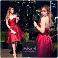 ราคา ชุดราตรีมือ 2 ชุดราตรีสั้นสีแดง ผ้าไหมอิตาลี เกาะอก เอวติดโบว์ เน้นเอวกระโปรงทรงบานระบายทรงสุ่มจับจีบรอบตัว (9983884897)