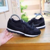 ราคา ของแท้ Nike MD runner (มือสอง) (171899178)