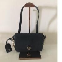 ราคา กระเป๋าสะพาย หนังซาเฟียโน สีดำ แบรนด์ Tory Burch สภาพ 95% (18783540503)