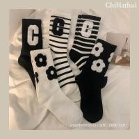 ราคา [พร้อมส่ง] ถุงเท้าแฟชั่นสไตล์เกาหลี ถุงเท้าตัวซีข้อยาว (19518022111)