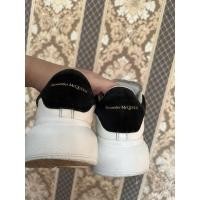 ราคา Alexander McQueen ของเเท้100% มือสอง ไซร์38 (19570631928)