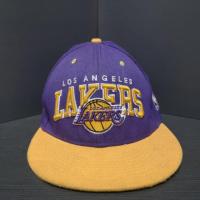 ราคา RARE!! หมวก​ NBA LOS ANGELES LAKERS มือสอง หมวกแก๊ป กันเเดด Unisex สไตล์ฮิปฮอป (7638134706)