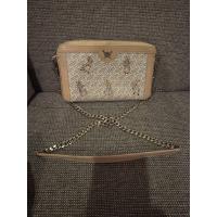 ราคา กระเป๋าทรงสี่เหลี่ยมผืนผ้า ของ Royal ivy regatta (50952502535)