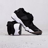 ราคา Nike Air Rift BR "Black/Cool Grey" พร้อมส่ง ของแท้! (8047122171)