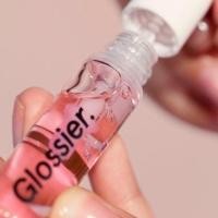 ราคา Glossier Lip Gloss [pre-order ส่ง 13 กย.] ของแท้ ส่งฟรี (1336054796)
