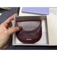 ราคา FENNEC HALF MOON WALLET (18637888320)