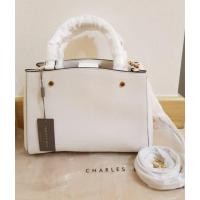 ราคา แท้กระเป๋าสะพาย Charles & Keith size M สีขาว ของใหม่ มือ1 - ส่งฟรีEMS (964970442)