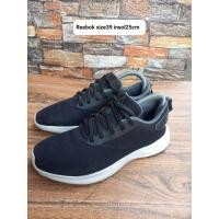 ราคา REEBOK รองเท้าวิ่งสีดําและสีขาวยี่ห้อ รีบอค ขนาด 39 พื้นรองเท้า 25ซม (43364586275)