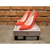 ราคา รองเท้าส้นสูง 3 นิ้ว หัวแหลม LYN แท้ (6176800238)