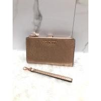 ราคา กระเป๋าสตางค์ คล้องมือ Michael Kors สีพิงค์โกล์ล แท้ (15787079953)