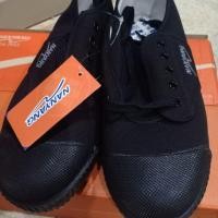 ราคา รองเท้านักเรียนเด็กผู้ชายสีดำ นันยาง (2370380576)
