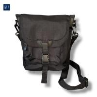 ราคา Gap กระเป๋าสะพายข้าง (45606299622)