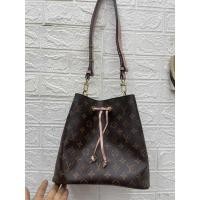 ราคา หลุยส์จีบโนเอ้กระเป๋ามือสองสนใจขอรูปเพิ่มเติมก่อนตัดสินใจได้ค่ะไม่การันตีแบรนด์แท้ (21102502467)