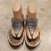 ราคา รองเท้าแฟชั่นเพื่อสุขภาพ ยี่ห้อ fitflop แท้ (มือสอง) (ราคามือหนึ่ง 3,990 บาท) (25733135231)