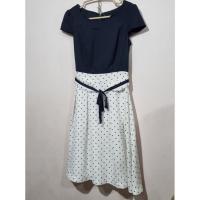 ราคา ชุดกระโปรง เสื้อกรมกระโปรงขาว มือสอง จากญี่ปุ่น debut de foire (29564531346)