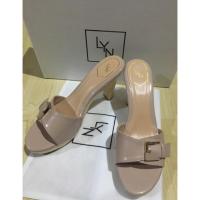 ราคา ขาย รองเท้า LYN แท้ 100% (323625186)