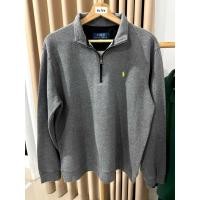 ราคา Polo Ralph Lauren Half zipอก46 ยาว27 #KD64 สีเทาดำ ม้าปักสวยมาก สภาพดี ตำหนิเล็กน้อยตรงซิป✨ (27931295677)