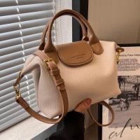 ราคา กระเป๋าแฟชั่นเกาหลีพร้อมส่ง Riley bag กระเป๋าสะพายข้างทรงยอดฮิต จะถือหรือสะพายข้างก็ได้ หนังนุ่ม จุของได้เยอะ (24912048879)
