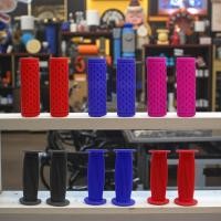 ราคา ปลอกแฮนด์จักรยานเด็ก TPR 22.2mm ยาว 9 ซม. — นุ่มมือ ยึดแน่น ปลอดภัย (จักรยาน/ทรงตัว/สกู๊ตเตอร์) (55456193094)