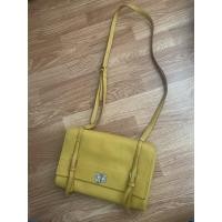 ราคา prada กระเป๋ามือสองหนังแท้ (8301938939)