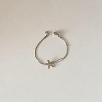 ราคา bbluemoons - stainless steel flower bracelet - สร้อยข้อมือสแตนเลส (52856257709)