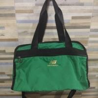 ราคา กระเป๋าสะพายข้างใบใหญ่ NEW BALANCE แท้ มือสองสภาพสวย (2476077880)