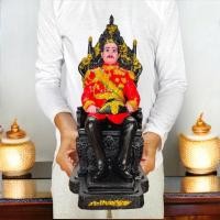 ราคา NMT8 เสด็จพ่อพระปิยะมหาราช เสด็จพ่อ ร.5 นั่งบัลลังก์ ทรงเครื่องชุดสีแดง งานเรซิ่นแต่งสีเสมือนจริงงดงาม Premium (20891552993)