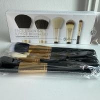 ราคา BH Cosmetics Face Essential Brush Set 5 Pcs. (3351769120)