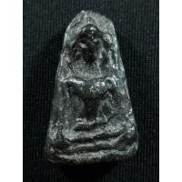 ราคา พระผงสุพรรณ พิมพ์หน้าแก่ กรุวัดพระศรีรัตนมหาธาตุ จ.สุพรรณบุรี เนื้อดินดำสภาพสวยสมบูรณ์ (29343770672)