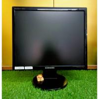 ราคา จอคอมพิวเตอร์ Samsung LS17MYAKF/XST 17นิ้ว มือสอง (6941490655)