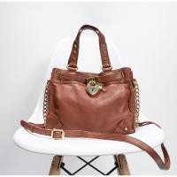 ราคา Juicy Couture ,Mini Daydreamer Leather ของแท้ สภาพดี 9.5/10 ถือได้ สพายได้ หนังนุ่มมาก ข้างในสะอาด (21374387854)