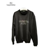 ราคา valentinoซอยเตอร์สีดำ/ผ้านุ่มและใส่สบายมาก/ปักโลโก้กลาง/ญ/ชใส่ได้ เท่และน่ารักมาก อก 46 ถึง 48 ยาว 26#อ (55153224360)