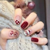 ราคา เล็บปลอมแสดงสีขาวสีแดงสีคริสต์มาสบรรยากาศเล็บฤดูใบไม้ร่วงและฤดูหนาวสวมใส่ชิ้นเล็บเงาต้นคริสต์มาสเล็บเงา (45752139480)