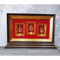 ราคา กรอบฐานตั้ง สำหรับแขวนพระ พร้อมพระอุปคุตพระสังกัจจายน์พระสีวลี (27803490171)