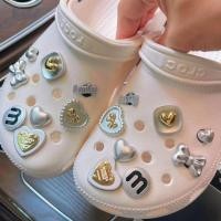 ราคา จี้รูปดาว หัวใจ 3D สีเงิน สําหรับตกแต่งรองเท้า 15 ชิ้น (21093468111)