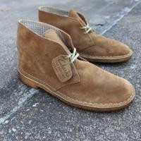 ราคา ส่งฟรี 9Us 27cm 42Eu รองเท้า Clarks Originals Desert Boot Sand Suede leather Pre-owned Authentic (27384690208)