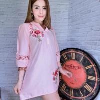 ราคา พร้อมส่ง วันพรุ่งนี้ เดรสชีฟองคอจีนลายปักดอกกุหลาบ แขนสามส่วนต่อลุกไม้น่ารัก สวยน่ารักใส่ทำงานไ (16873133)