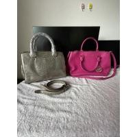 ราคา กระเป๋าทรงถือหรือช้อปปิ้ง Michael Kors มือสองสภาพดีพร้อมใช้งาน ร่องรอยจากการใช้งานทั่วไป (17323455889)