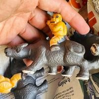 ราคา รูปปั้นเซรามิกขนาดเล็กของลูกน้อยซ่อนควาย ทําโมเดลหินประดับจิ๋วพร้อมกระถางต้นไม้ (43663515864)