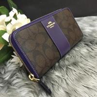 ราคา Coach เป๋าตัวค์ ซิปรอบมือ1 งานๆ ม่วงพวงทรัพย์ สวยเข้ม หายากที่สุด มีเพียงใบเดียวนะคะ (7732396556)