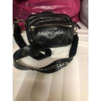 ราคา กระเป๋าคอสบอดี้balenciaga(บาเลนเซียก้า)หนังแท้ (24439298336)