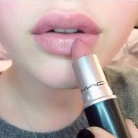 ราคา ลิปสติก แมค ของแท้ พร้อมส่งถูกที่สุด M.A.C. Lipstick สี CREME CUP (431980009)
