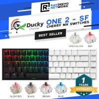 ราคา Ducky One 2 SF (สีขาว/ดํา) RGB 65% Double Shot PBT Mechanical Keyboard [เลือกสวิตช์ของคุณ] (19089112740)